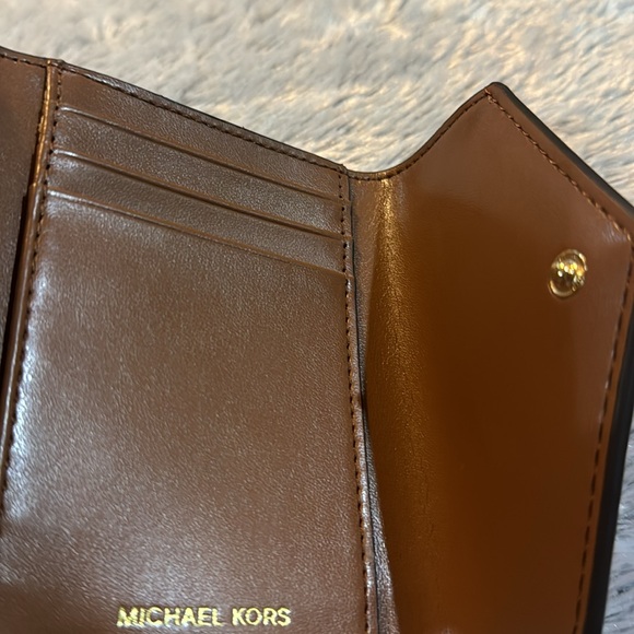 NWT Michael Michael Kors Jet Set Charm Dahlia Multi Trifold Wallet - Picture 7 of 10